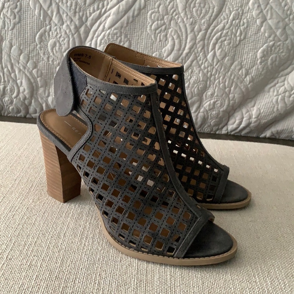 Report Heel Sandals 7.5